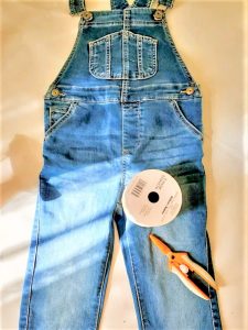 pieces-for-diy-scarecrow-for-fall