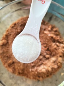 salt-added-to-sugar-mixture-cinnamon-sugar-vanilla-pecans