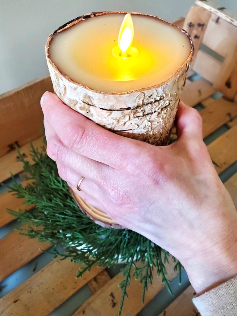 tray-decor-adding-flamelss-candle