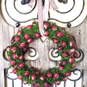 chestnut-wreath-diy-hanging