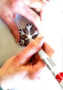 gingerbread-salt-dough-wreath-adding-details