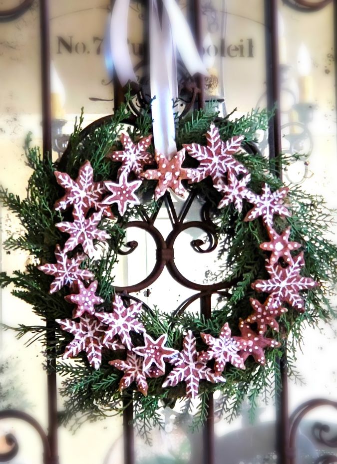 gingerbread-salt-dough-wreath-featured-image