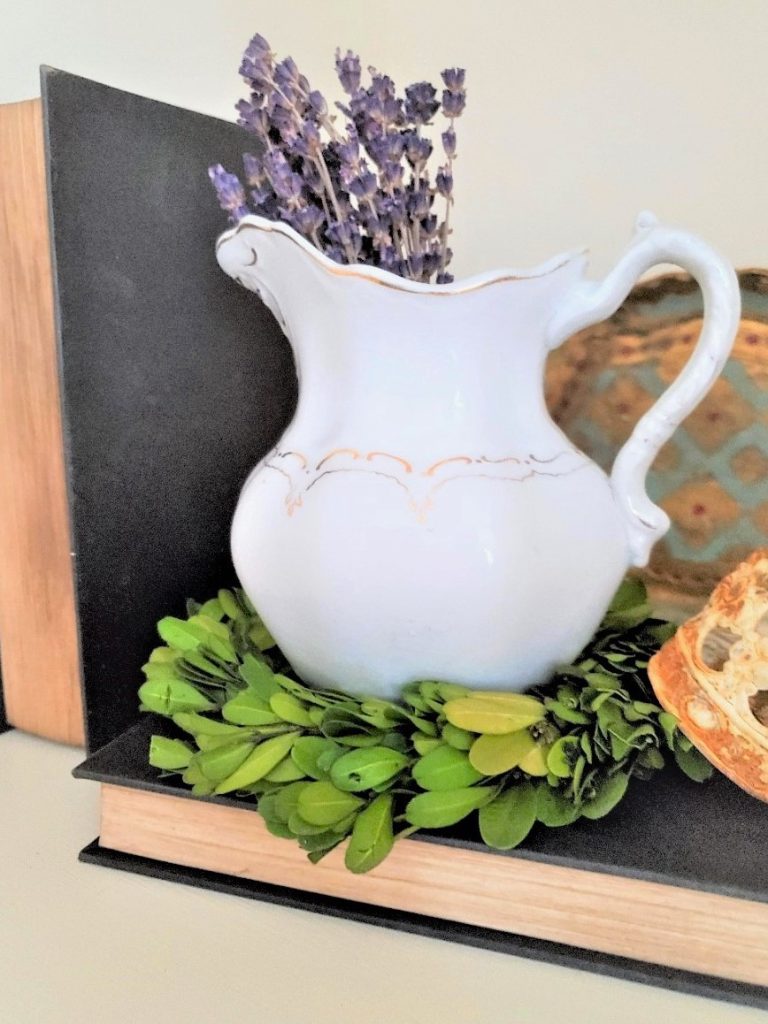 books-small-pitcher