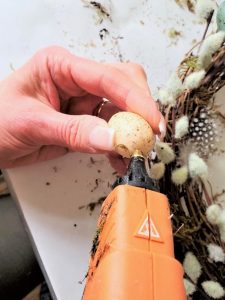 gluing-ivory-egg