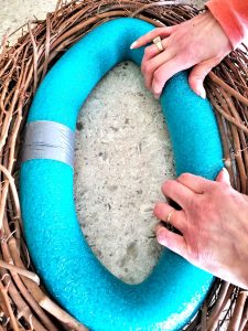 adding-it-to-the-middle-of-grapevine-wreath