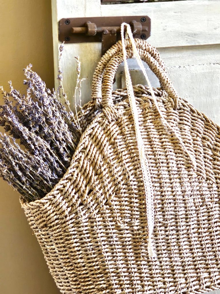 dried-lavender-basket