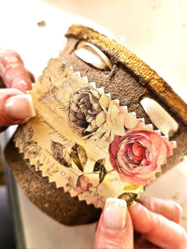 adding-floral-image-to-the-pot