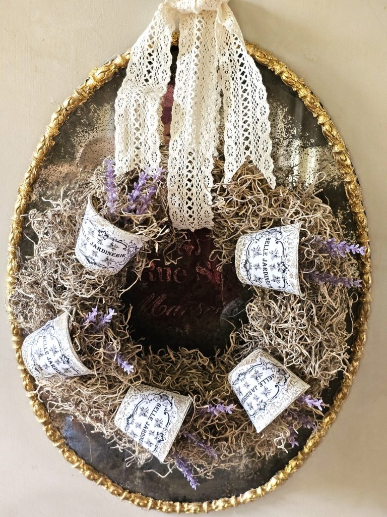 entire-spanish-moss-wreath-hanging