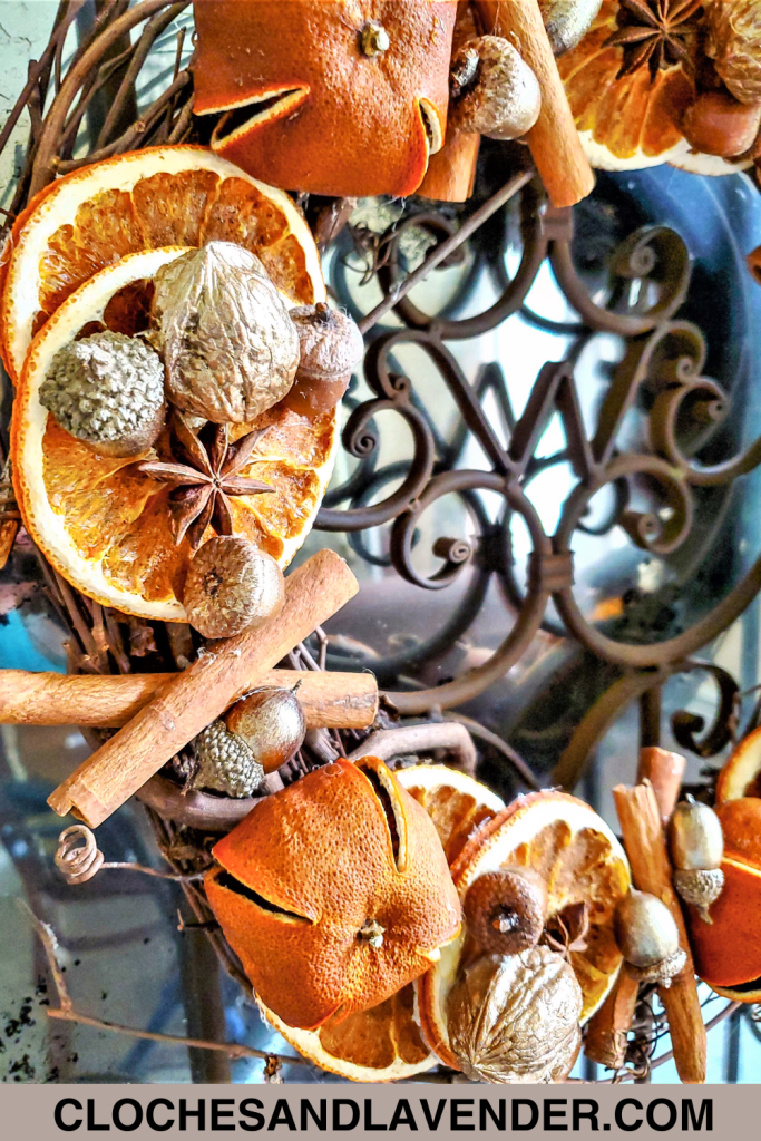 DRIED-ORANGE-WREATH-PIN