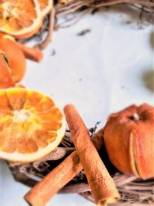 two-cinnamon-sticks-glued