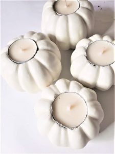 pumpkins-with-tealights-added