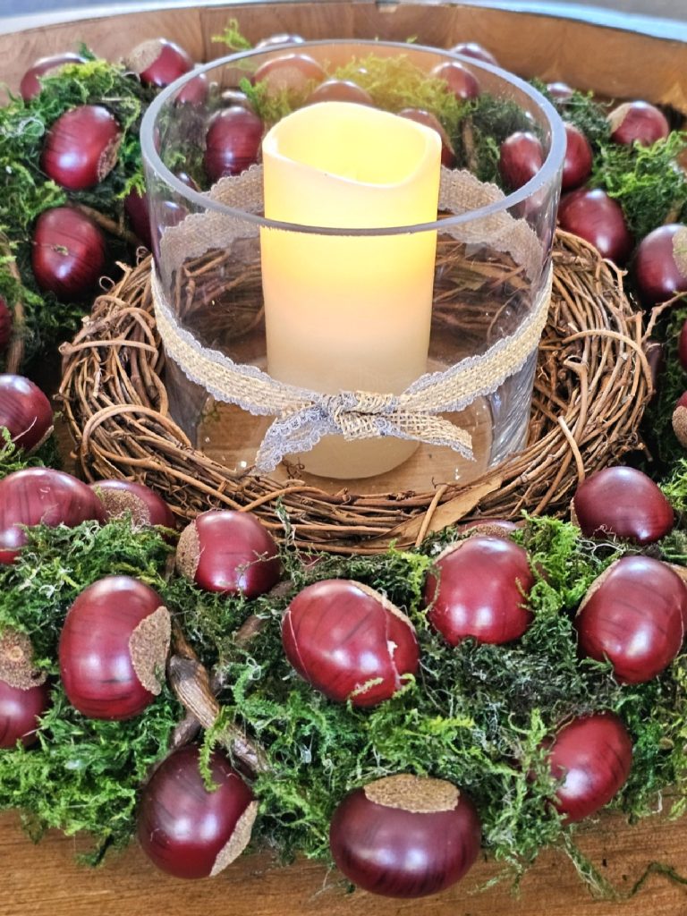 close-up-candle-jar-with-burlap-ribbon