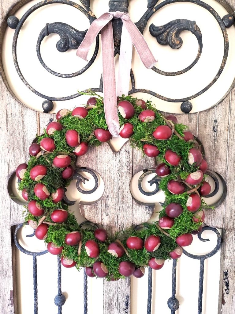 early-fall-decorating-ideas-for-a-cozy-home-now-chestnut-wreath-hanging