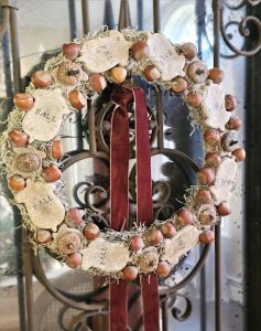 diy-fall-salt-dough-wreath-for-easy-cozy-decor-closer-look-at-the-wreath-hanging-on-door