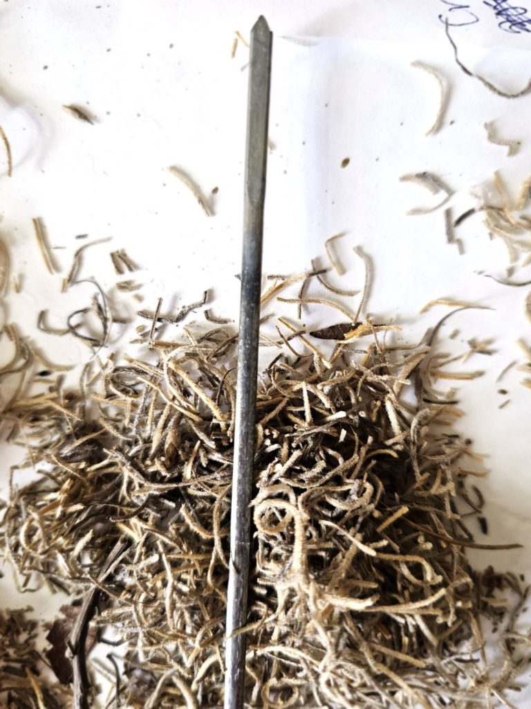 spanish-moss-metal-skewer