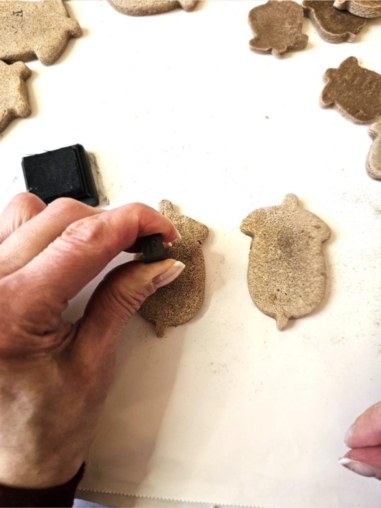 diy-pumpkin-spice-salt-dough-recipe-easy-fall-craft-stamping-an-acorn