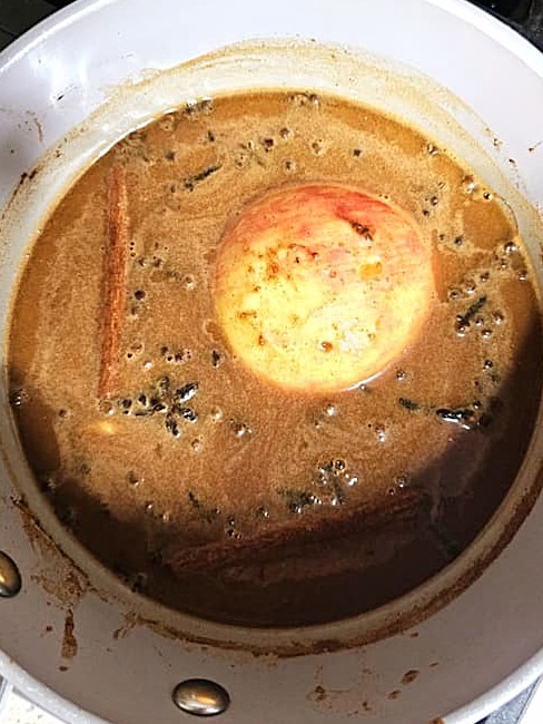 easy-pumpkin-spice-simmer-pot-in-pot-on-stovetop