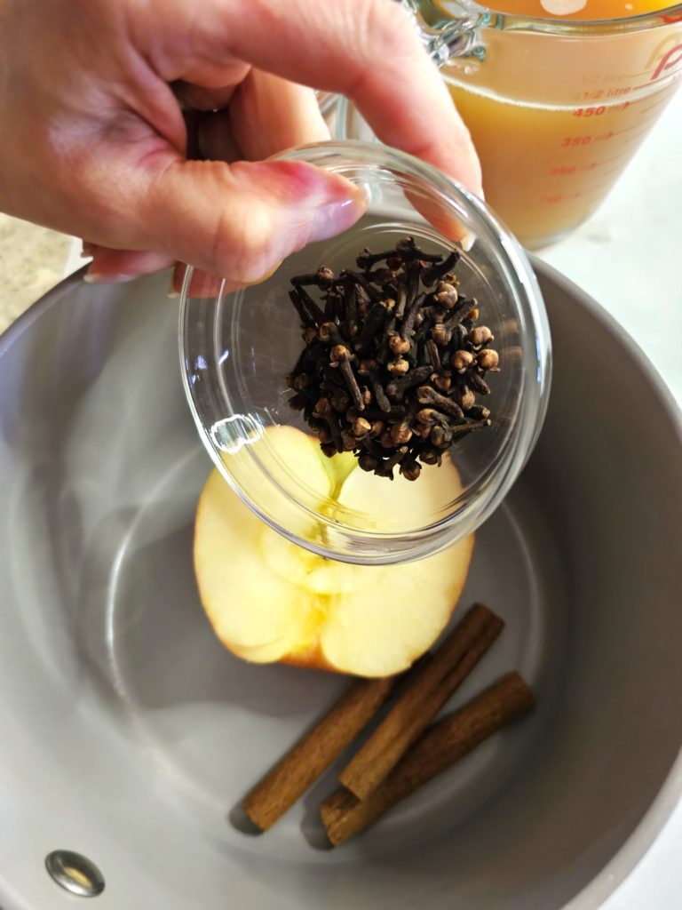 adding-cloves