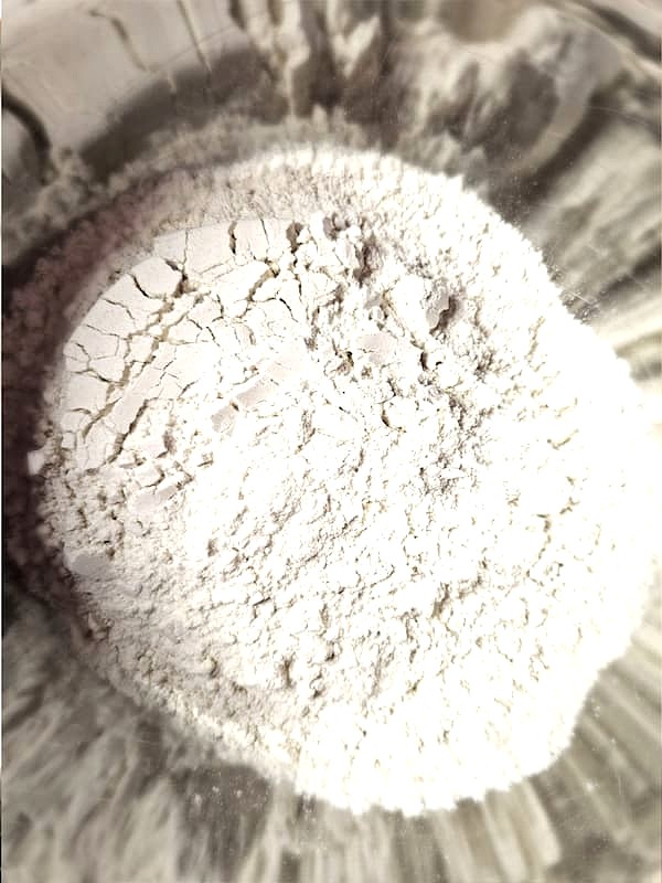 flour-in-a-bowl