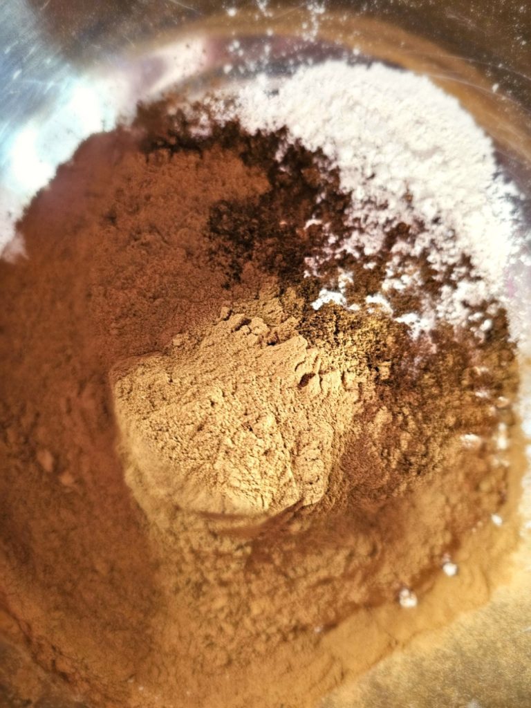 flour-cinnamon-and-cloves-in-a-bowl