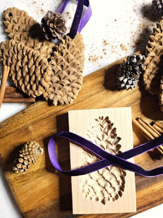 Molded Cinnamon Salt Dough Ornaments to Make Now!