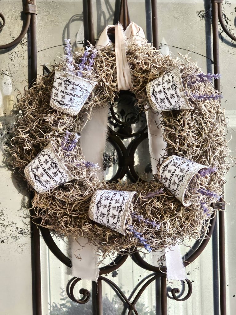 don't-miss-out-on-easy-spring-decorating-ideas-closer-look-at-peat-pot-spanish-moss-wreath-hanging