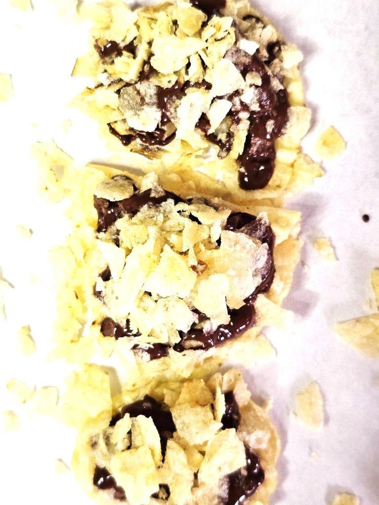 more-dark-chocolate-chips-on-potato-chips