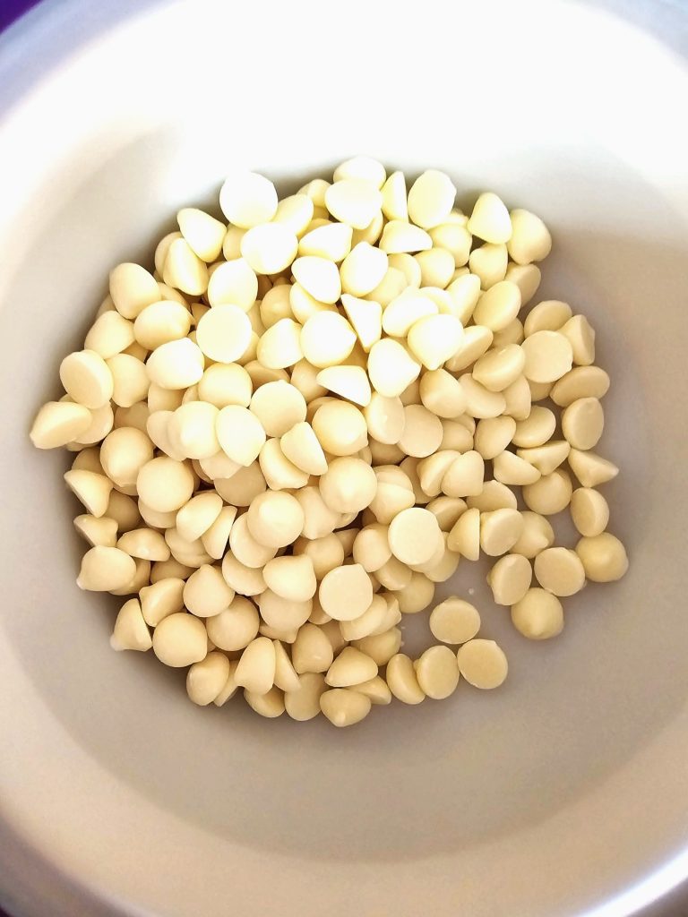 white-chips-in-melter