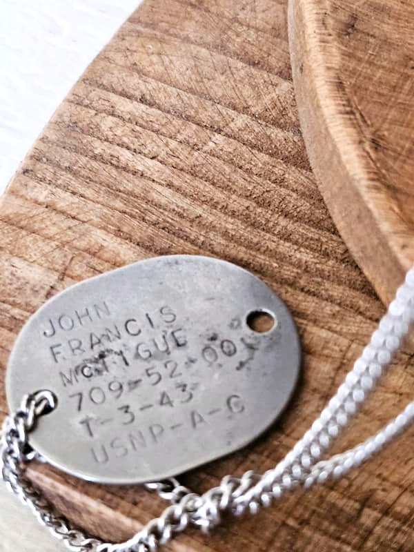 dogs-tags-from-world-war-two