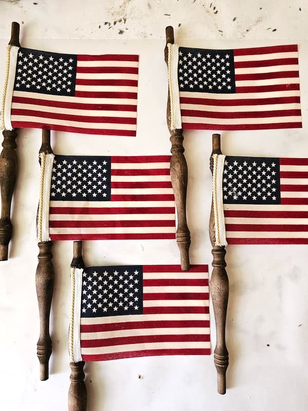 make-diy-vintage-spindle-american- flags-for-decor-flags-finished-on-spindles