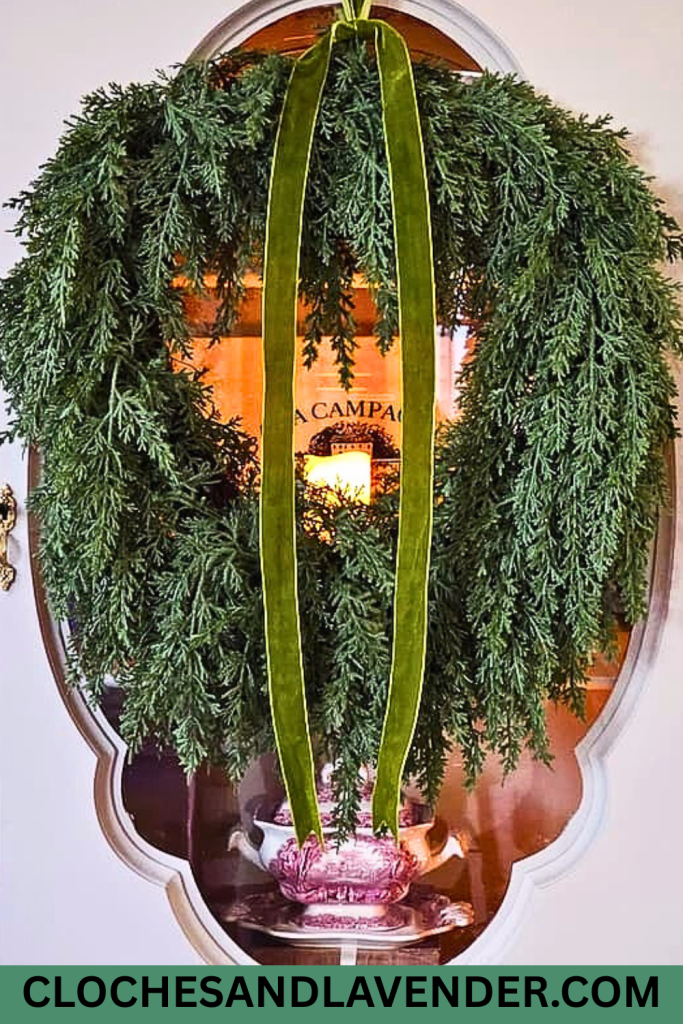 COZY NATURAL CHRISTMAS DECOR PIN