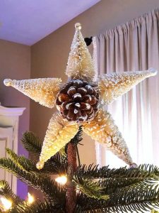 DIY-bottle-brush-star-tree-topper-easy-craft-idea-topper-on-the-tree