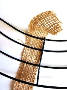 DIY-natural-wreath-with-organic-touches-starting-to-wrap-frame-for-wreath