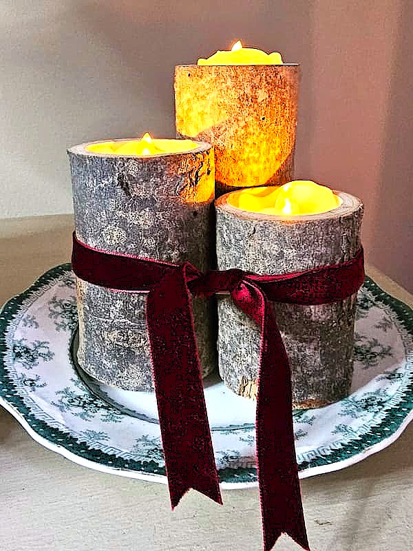candle-holder-for-decor-holders-with-lit-candles-and-velvet-ribbon