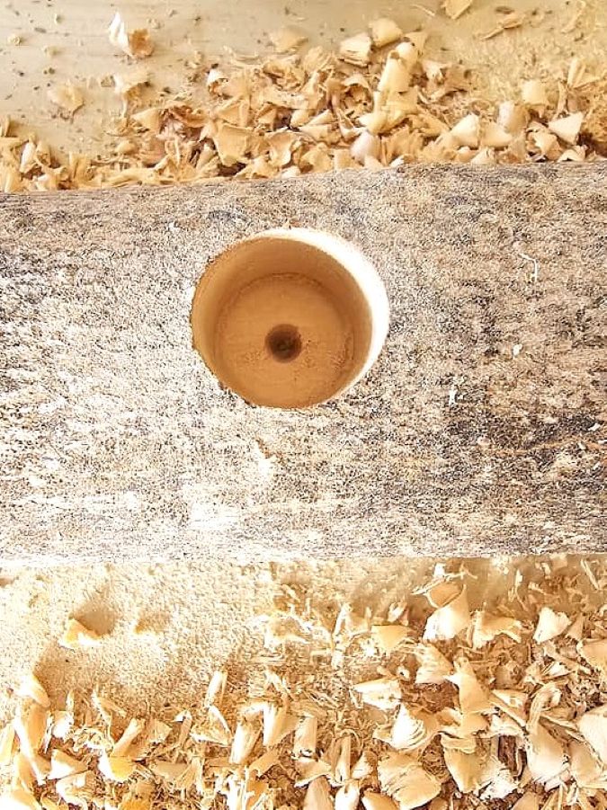 how-to-make-birch-log-candle-holder-for-decor-hole-drilled-into-log-featured-image