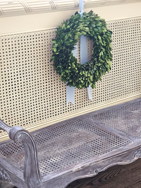 ultimate-guide-to-french-country-farmhouse-decorating-ideas-booxwood-wreath-wood-bench